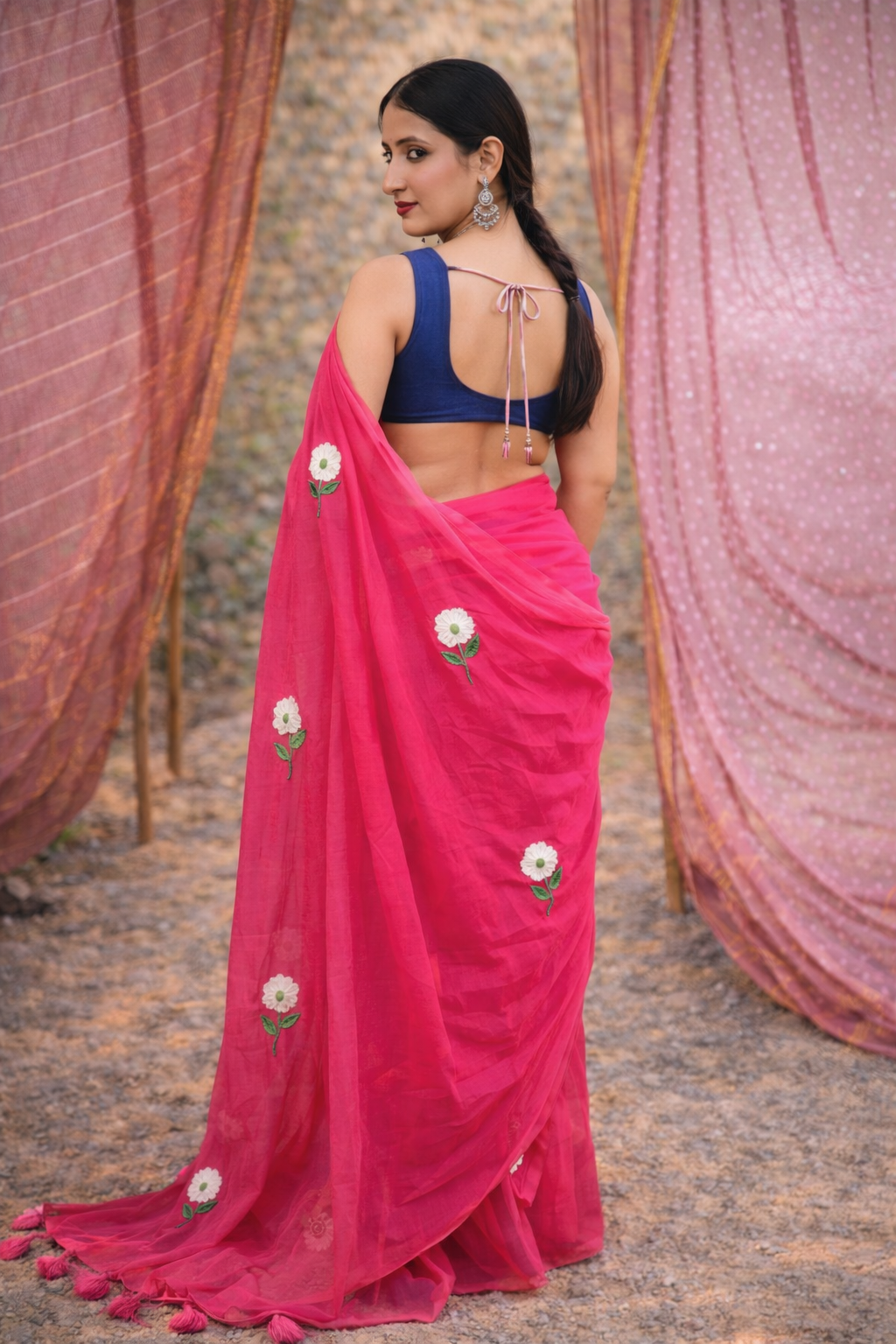 Gulabi Noor
